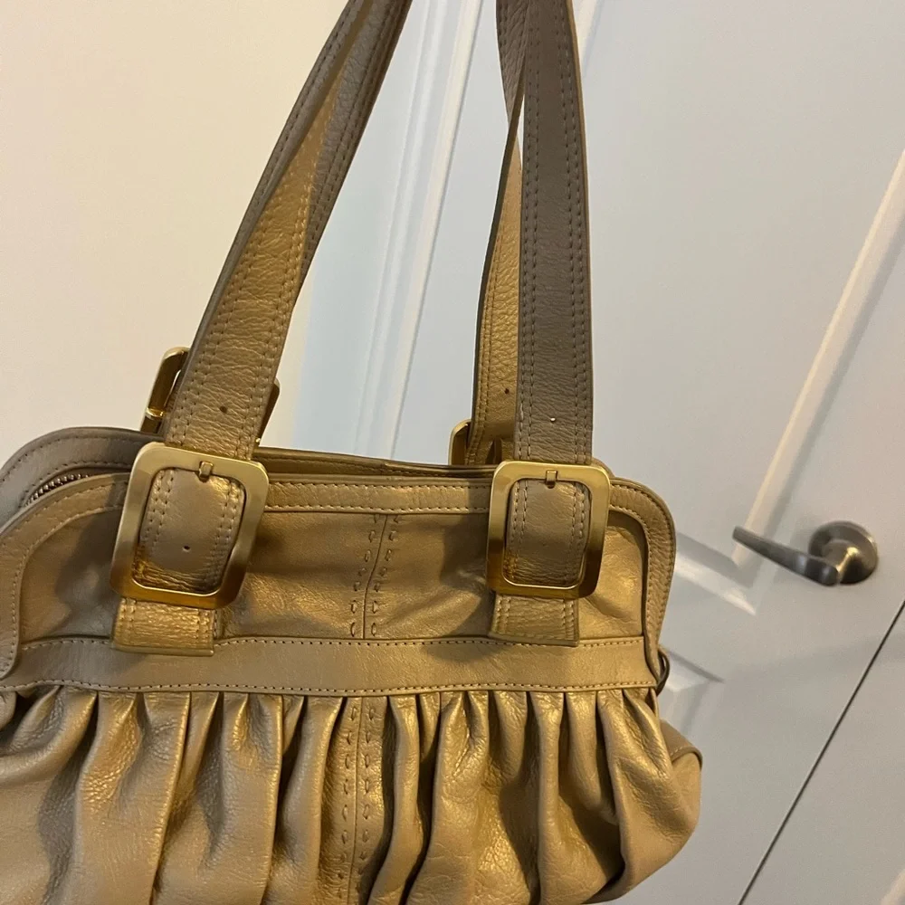 Purse - Picture 1 of 1
